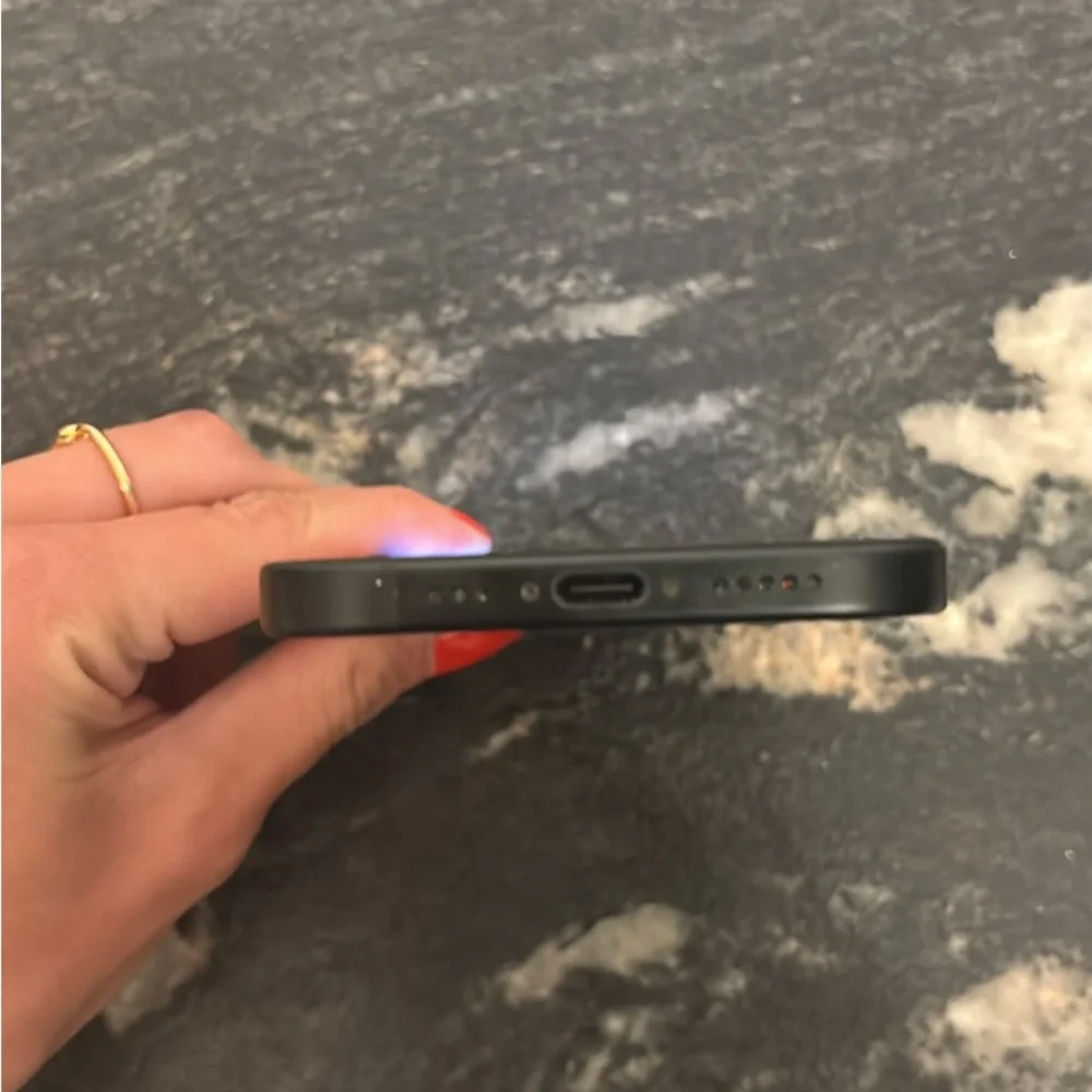 Apple IPhone 15 128 GB black unlocked
